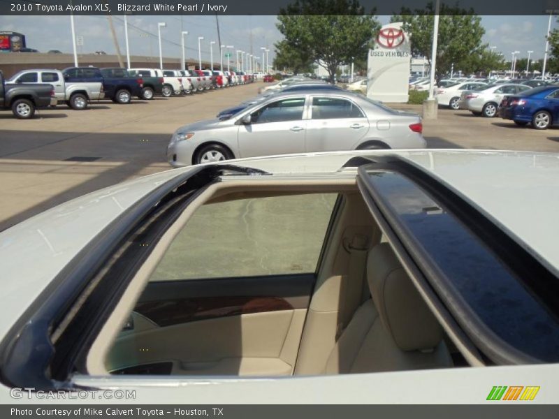 Blizzard White Pearl / Ivory 2010 Toyota Avalon XLS