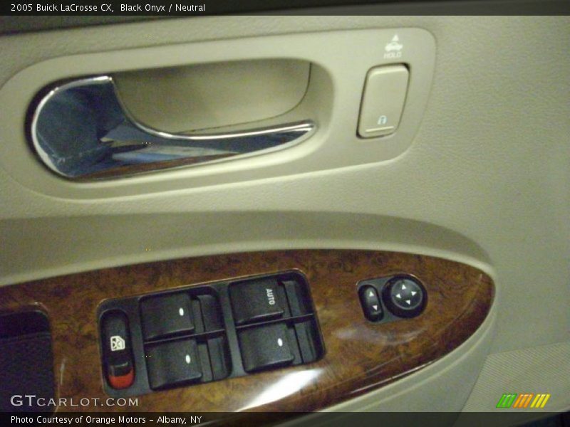 Black Onyx / Neutral 2005 Buick LaCrosse CX