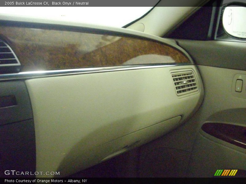 Black Onyx / Neutral 2005 Buick LaCrosse CX