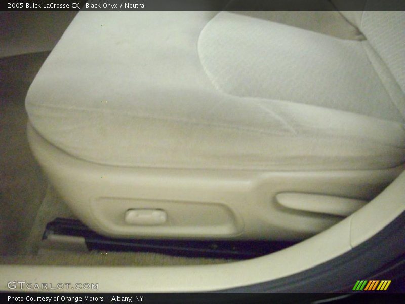 Black Onyx / Neutral 2005 Buick LaCrosse CX