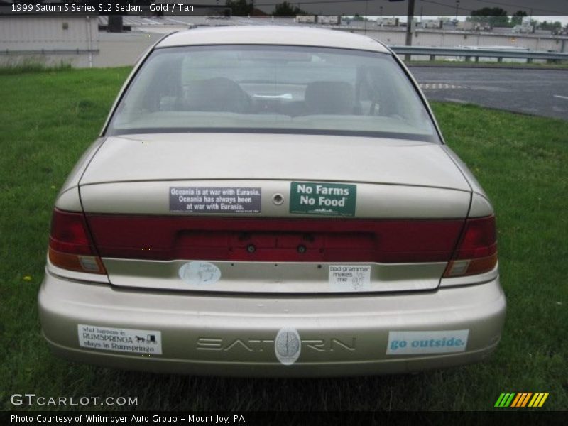 Gold / Tan 1999 Saturn S Series SL2 Sedan