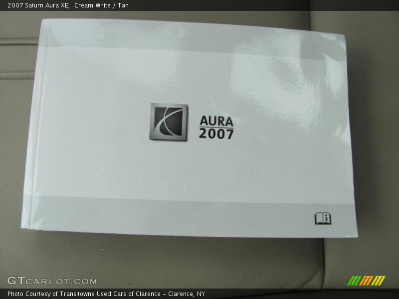 Cream White / Tan 2007 Saturn Aura XE