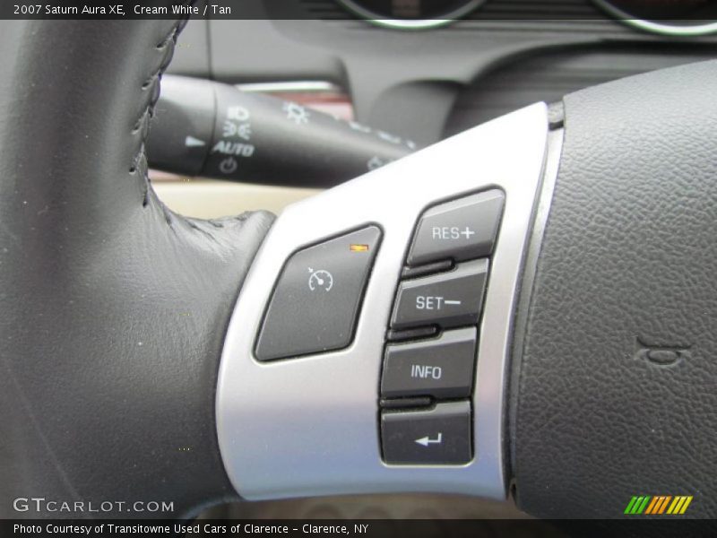 Cream White / Tan 2007 Saturn Aura XE