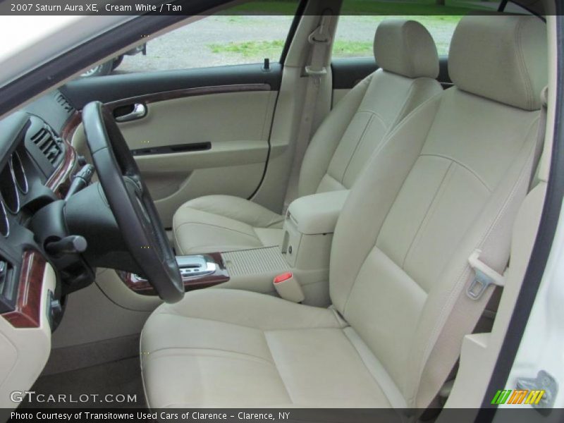 Cream White / Tan 2007 Saturn Aura XE