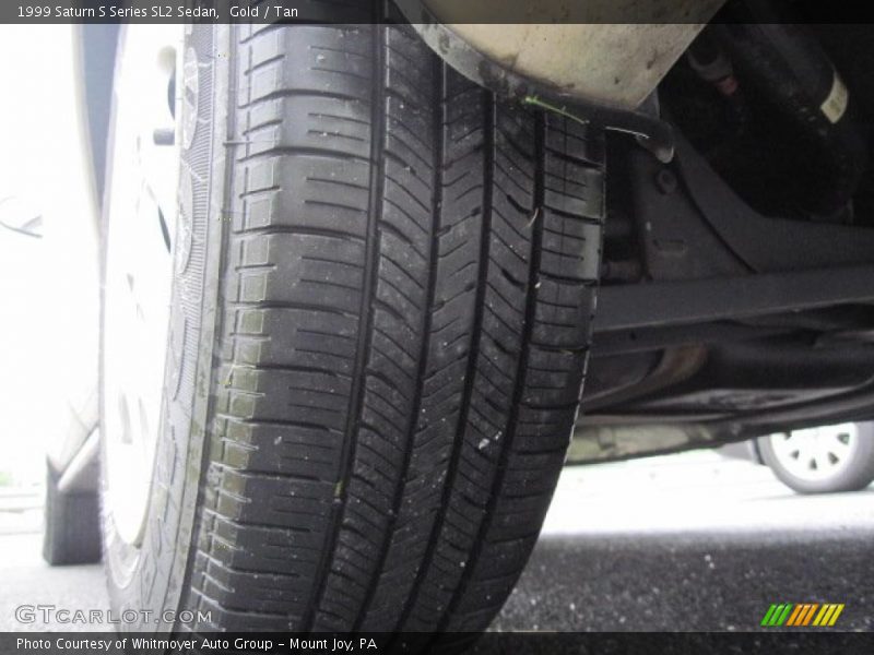 Gold / Tan 1999 Saturn S Series SL2 Sedan
