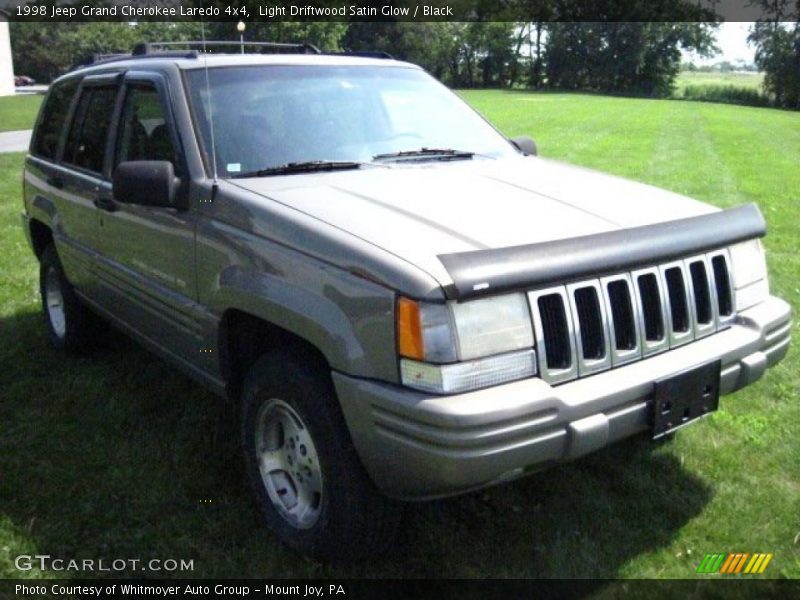 Light Driftwood Satin Glow / Black 1998 Jeep Grand Cherokee Laredo 4x4