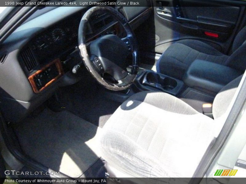 Light Driftwood Satin Glow / Black 1998 Jeep Grand Cherokee Laredo 4x4