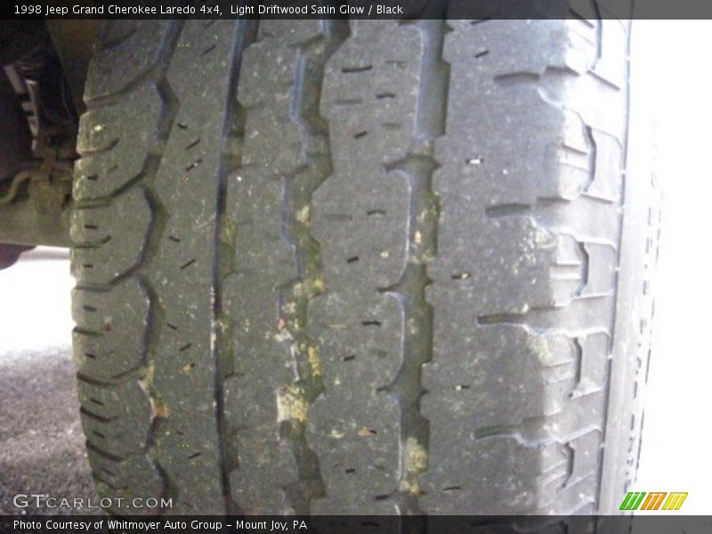 Light Driftwood Satin Glow / Black 1998 Jeep Grand Cherokee Laredo 4x4