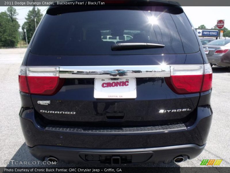 Blackberry Pearl / Black/Tan 2011 Dodge Durango Citadel