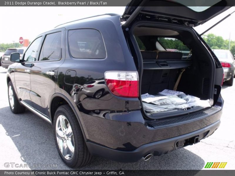 Blackberry Pearl / Black/Tan 2011 Dodge Durango Citadel