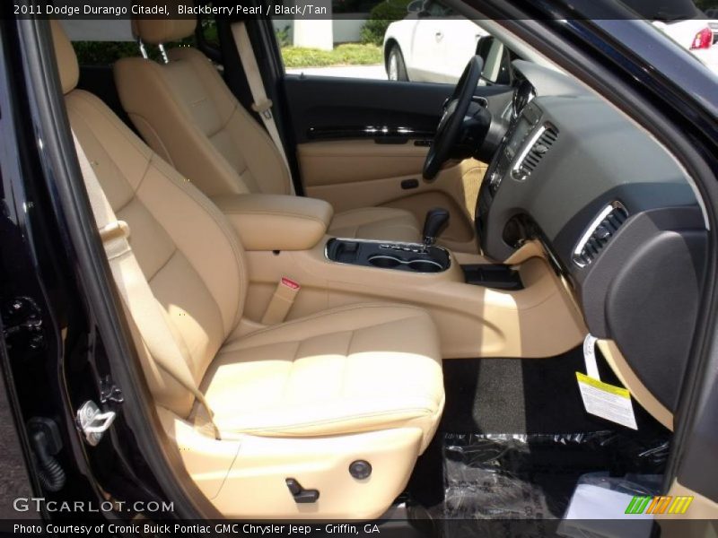 Blackberry Pearl / Black/Tan 2011 Dodge Durango Citadel