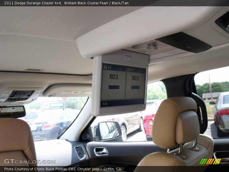 Brilliant Black Crystal Pearl / Black/Tan 2011 Dodge Durango Citadel 4x4