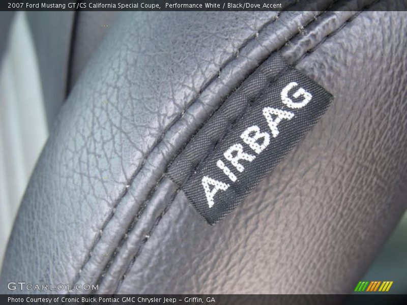 Performance White / Black/Dove Accent 2007 Ford Mustang GT/CS California Special Coupe