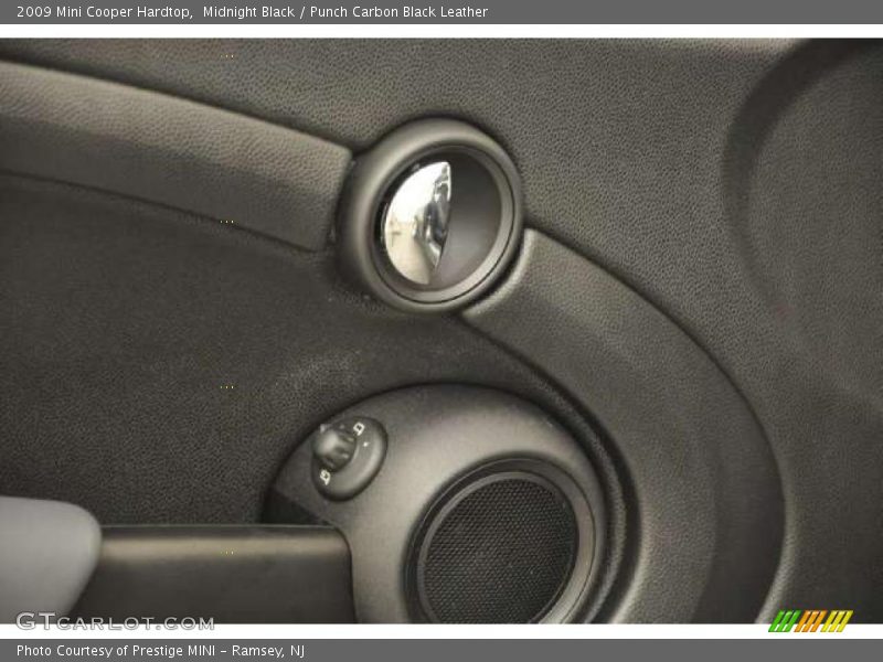 Midnight Black / Punch Carbon Black Leather 2009 Mini Cooper Hardtop