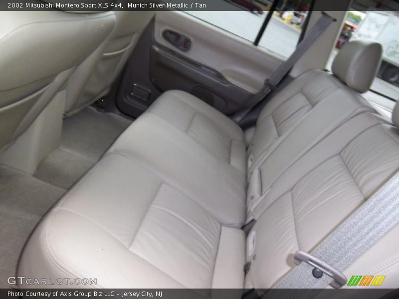  2002 Montero Sport XLS 4x4 Tan Interior