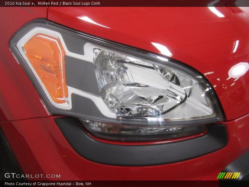 Molten Red / Black Soul Logo Cloth 2010 Kia Soul +