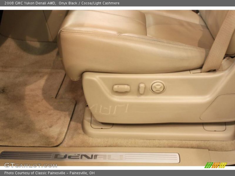 Onyx Black / Cocoa/Light Cashmere 2008 GMC Yukon Denali AWD