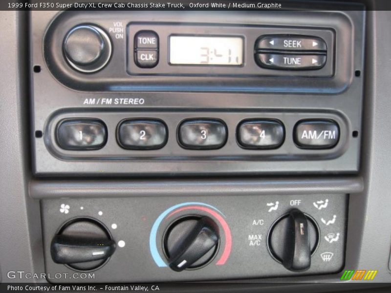 Oxford White / Medium Graphite 1999 Ford F350 Super Duty XL Crew Cab Chassis Stake Truck