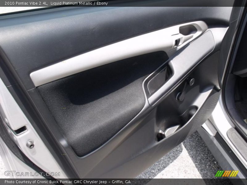 Liquid Platinum Metallic / Ebony 2010 Pontiac Vibe 2.4L