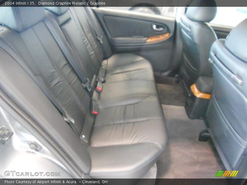  2004 I 35 Graphite Interior