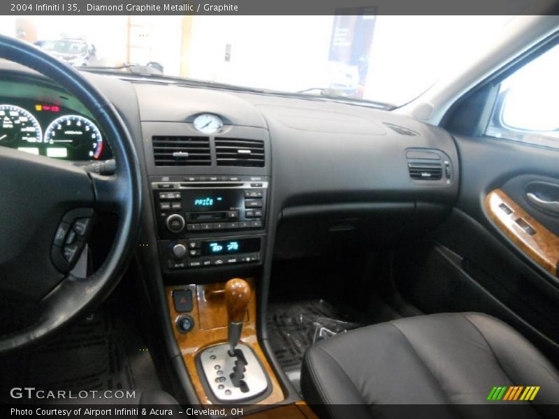Diamond Graphite Metallic / Graphite 2004 Infiniti I 35