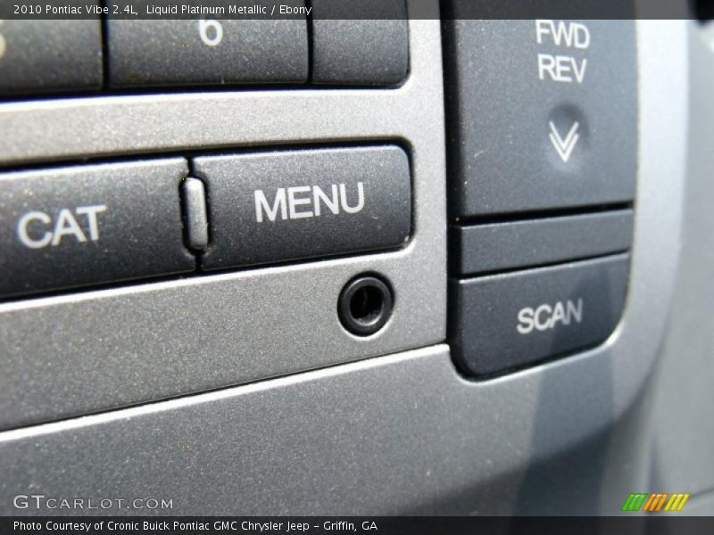 Liquid Platinum Metallic / Ebony 2010 Pontiac Vibe 2.4L