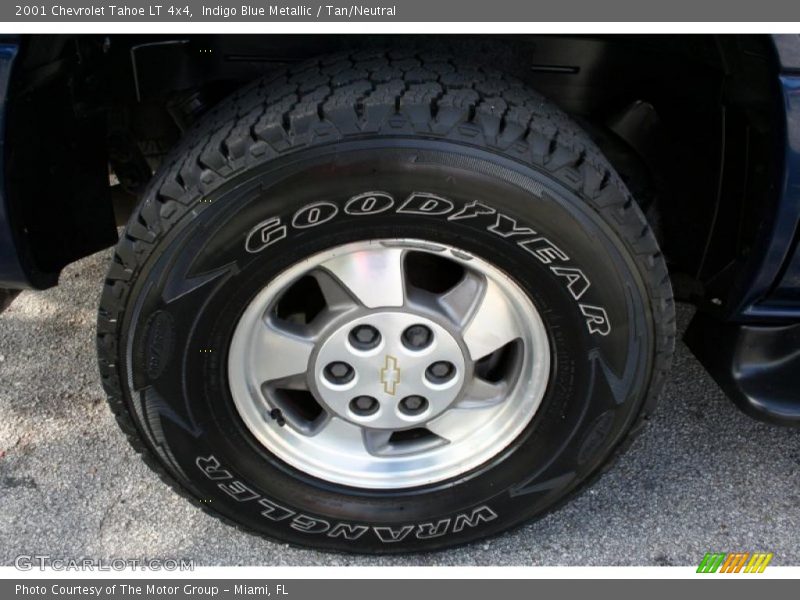 Indigo Blue Metallic / Tan/Neutral 2001 Chevrolet Tahoe LT 4x4