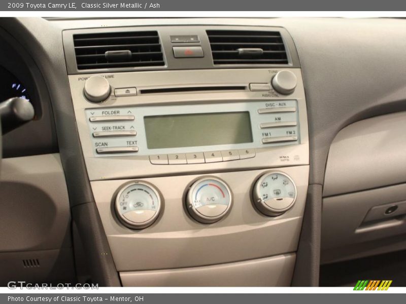 Classic Silver Metallic / Ash 2009 Toyota Camry LE