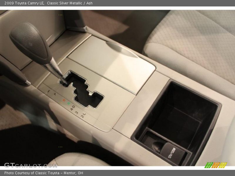 Classic Silver Metallic / Ash 2009 Toyota Camry LE