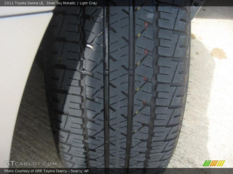 Silver Sky Metallic / Light Gray 2011 Toyota Sienna LE