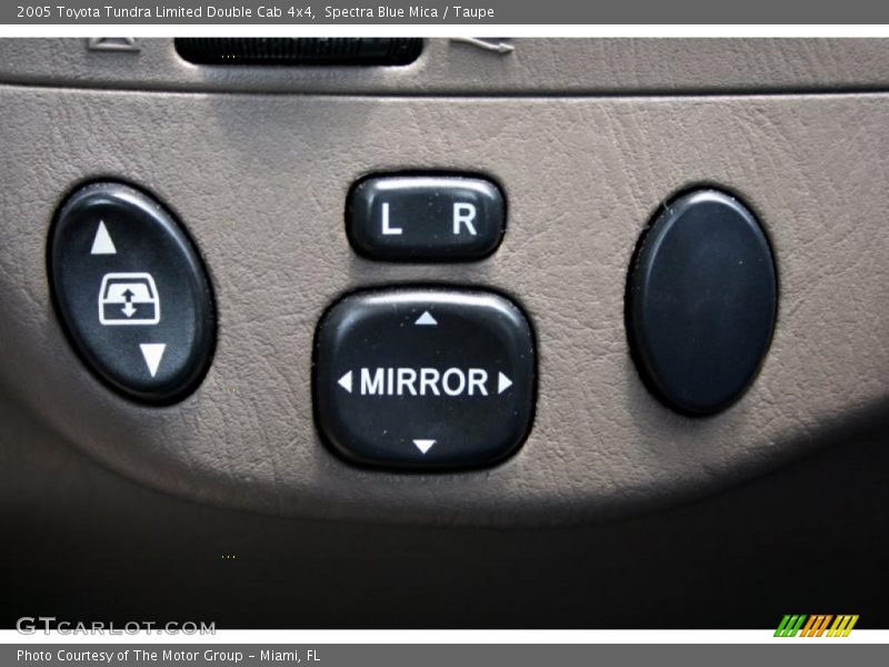 Controls of 2005 Tundra Limited Double Cab 4x4