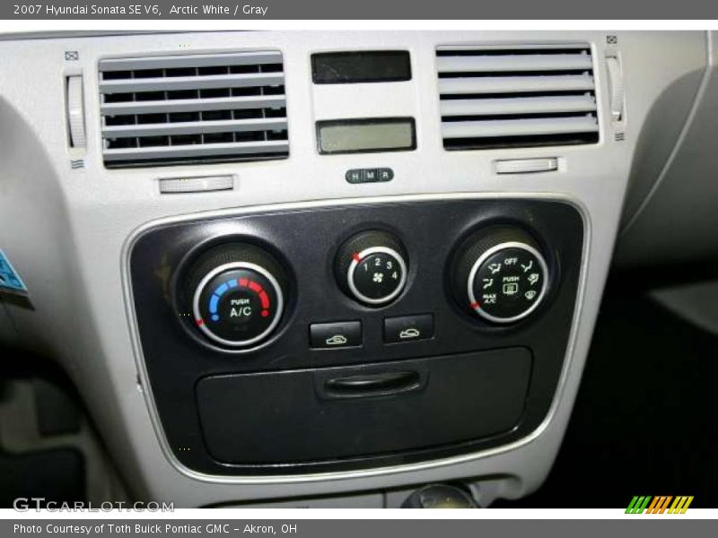 Arctic White / Gray 2007 Hyundai Sonata SE V6