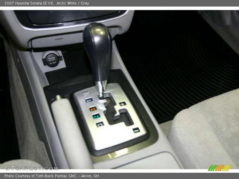 Arctic White / Gray 2007 Hyundai Sonata SE V6