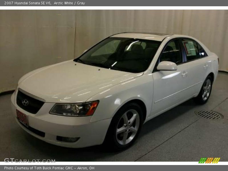 Arctic White / Gray 2007 Hyundai Sonata SE V6