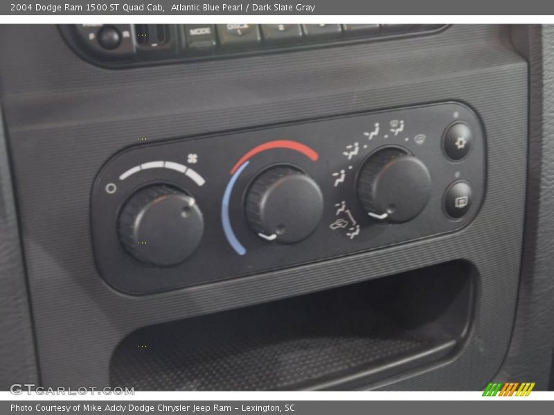 Atlantic Blue Pearl / Dark Slate Gray 2004 Dodge Ram 1500 ST Quad Cab