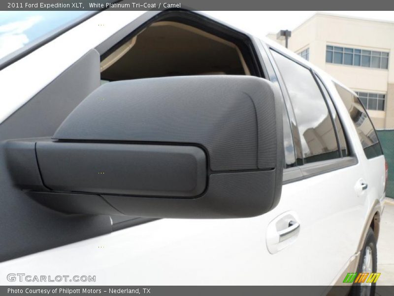 White Platinum Tri-Coat / Camel 2011 Ford Expedition XLT