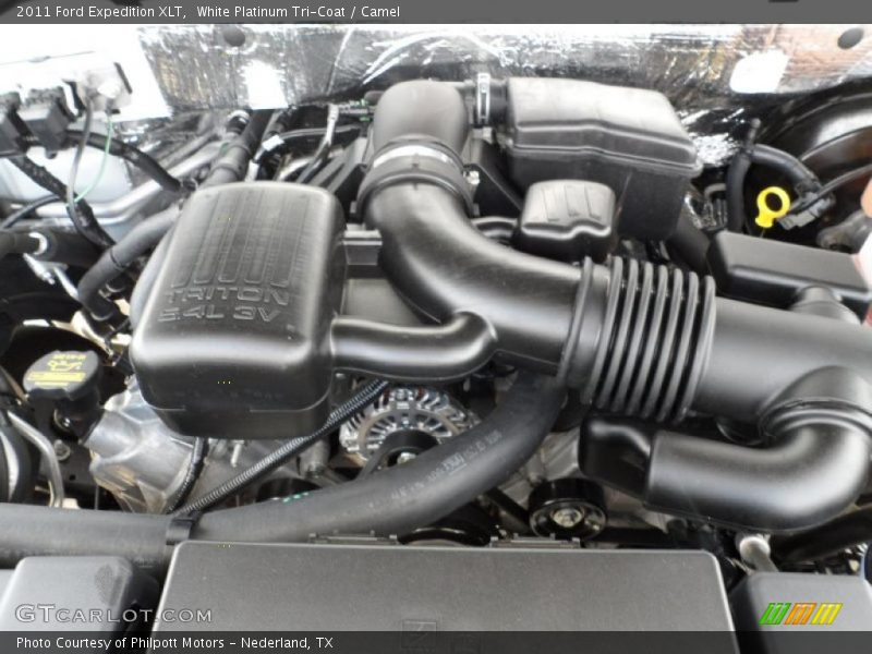  2011 Expedition XLT Engine - 5.4 Liter SOHC 24-Valve Flex-Fuel V8