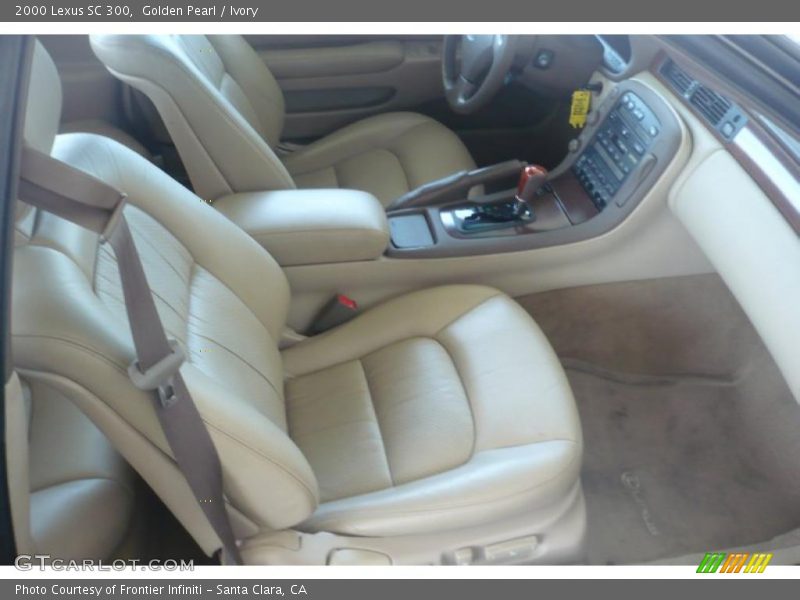Golden Pearl / Ivory 2000 Lexus SC 300