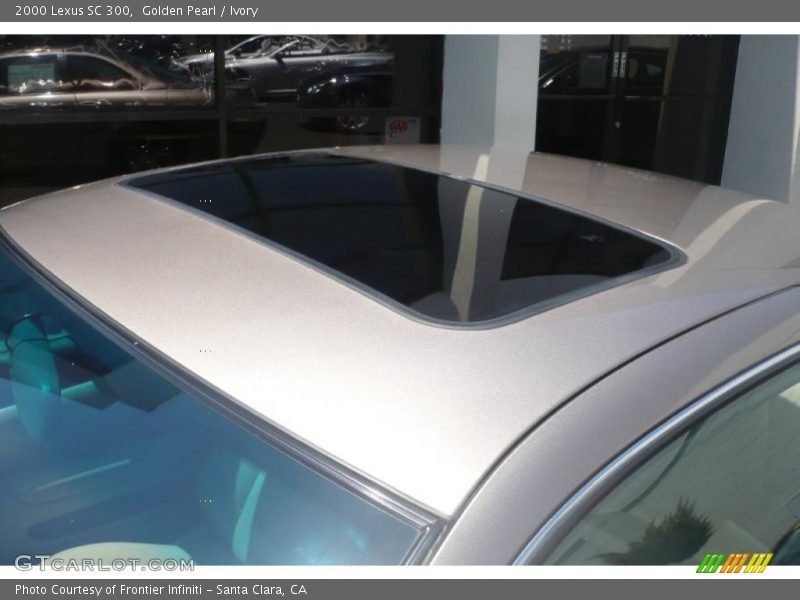 Golden Pearl / Ivory 2000 Lexus SC 300