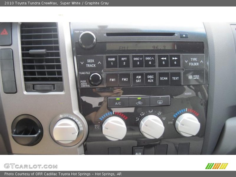 Super White / Graphite Gray 2010 Toyota Tundra CrewMax