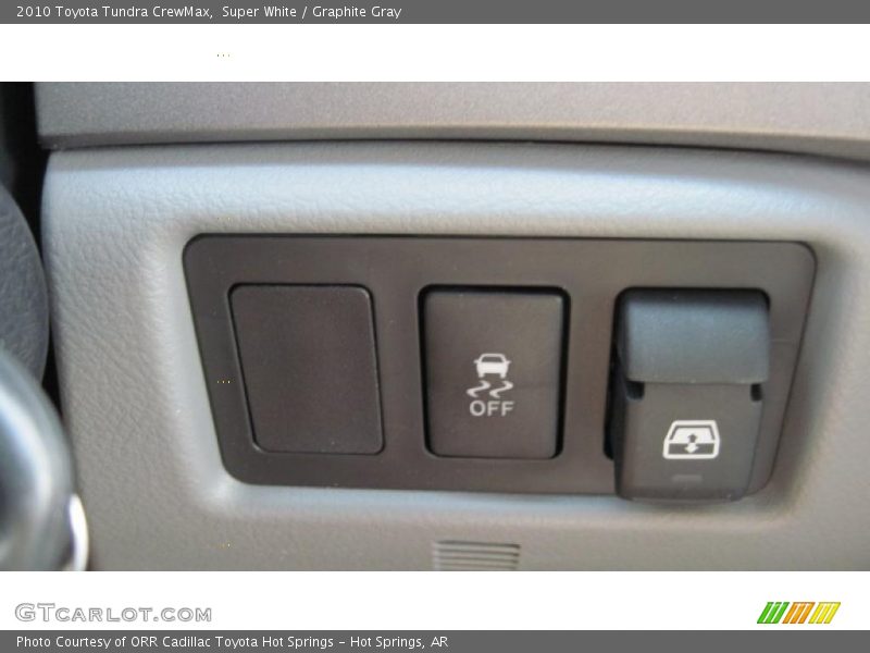 Super White / Graphite Gray 2010 Toyota Tundra CrewMax