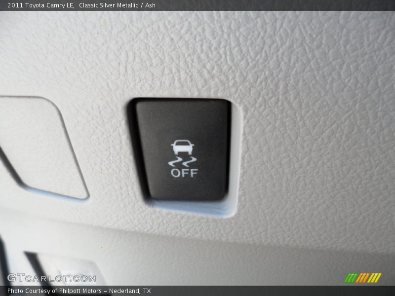 Classic Silver Metallic / Ash 2011 Toyota Camry LE