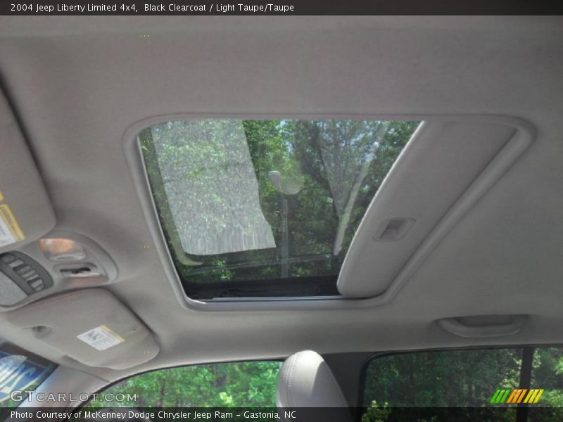 Black Clearcoat / Light Taupe/Taupe 2004 Jeep Liberty Limited 4x4