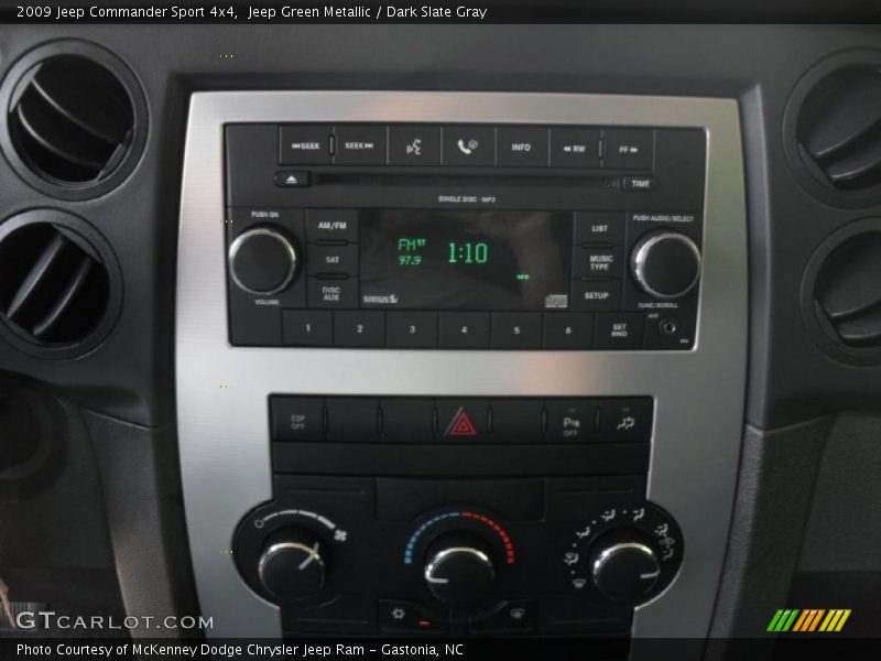 Controls of 2009 Commander Sport 4x4