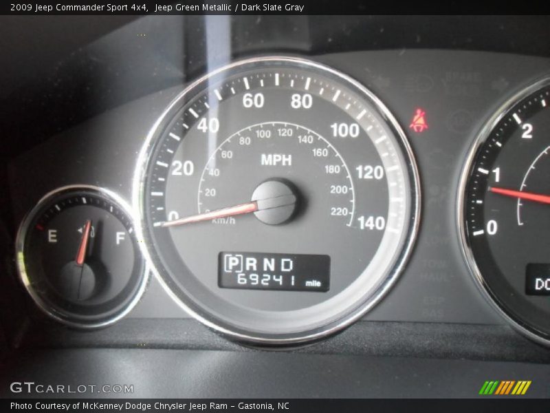 Jeep Green Metallic / Dark Slate Gray 2009 Jeep Commander Sport 4x4