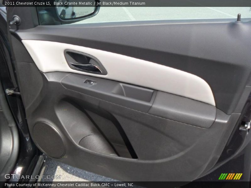 Black Granite Metallic / Jet Black/Medium Titanium 2011 Chevrolet Cruze LS