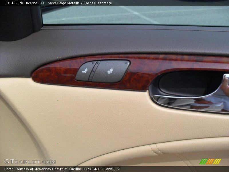 Sand Beige Metallic / Cocoa/Cashmere 2011 Buick Lucerne CXL