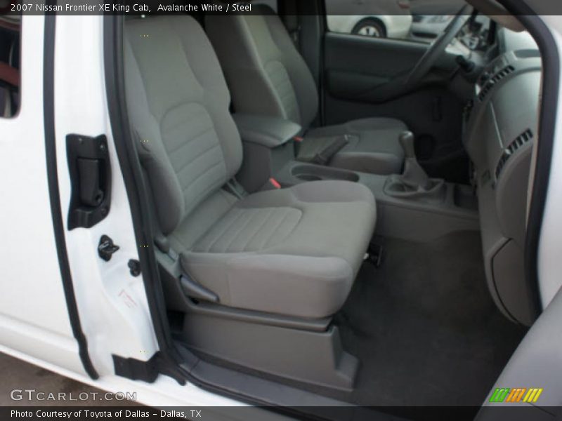  2007 Frontier XE King Cab 5 Speed Manual Shifter