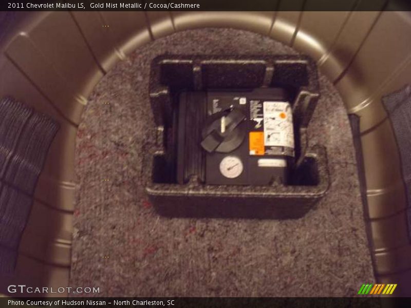 Gold Mist Metallic / Cocoa/Cashmere 2011 Chevrolet Malibu LS