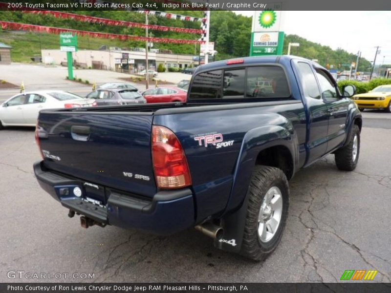 Indigo Ink Blue Pearl / Graphite Gray 2005 Toyota Tacoma V6 TRD Sport Access Cab 4x4